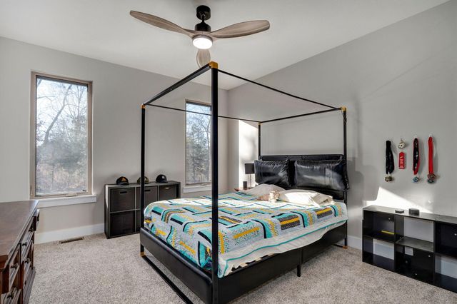 348 W Monarchwood Drive, Nixa, MO 65714