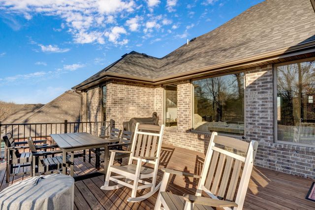 348 W Monarchwood Drive, Nixa, MO 65714