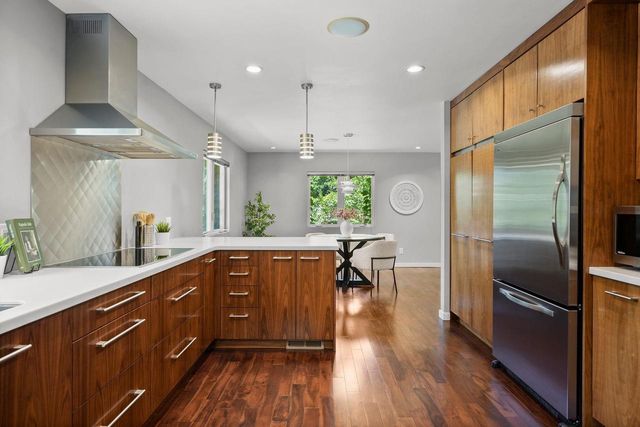 223 N Baldwin Street, Madison, WI 53703