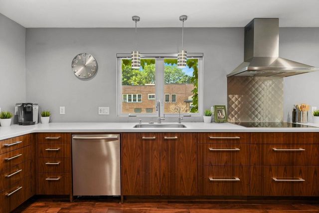 223 N Baldwin Street, Madison, WI 53703