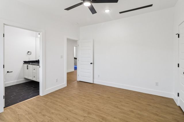 3513 Nomas Street, Dallas, TX 75216