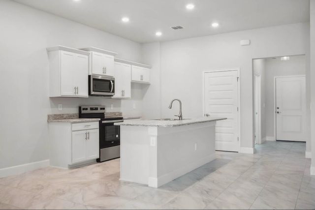 8605 Giovanni Avenue, Fort Pierce, FL 34951