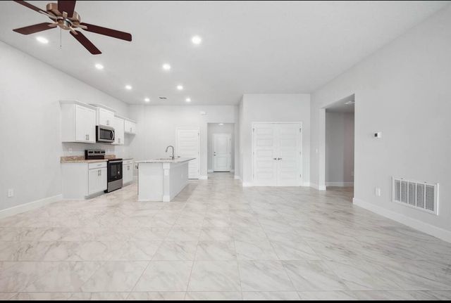 8605 Giovanni Avenue, Fort Pierce, FL 34951