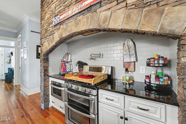 9 Congress Street, Clayton, NC 27527