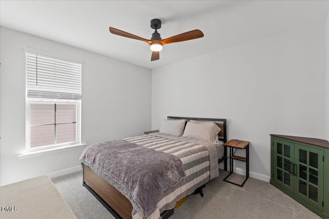 33 Pear Blossom Pkwy, Clayton, NC 27520