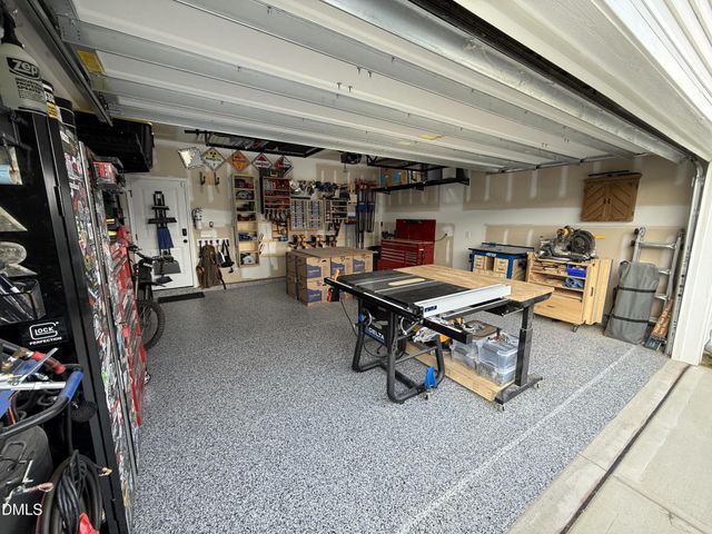 33 Pear Blossom Pkwy, Clayton, NC 27520