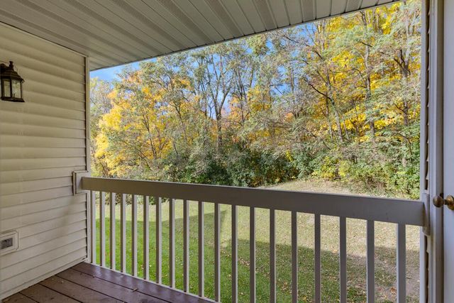 S77W19599 Lakewood DRIVE, Muskego, WI 53150