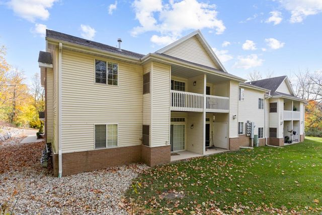 S77W19599 Lakewood DRIVE, Muskego, WI 53150