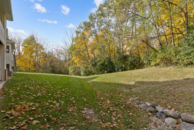 S77W19599 Lakewood DRIVE, Muskego, WI 53150