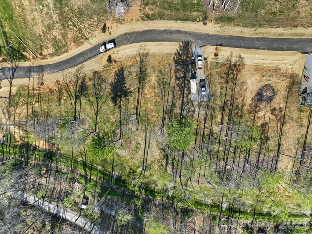 425 Irvine Drive, Fairview, NC 28730
