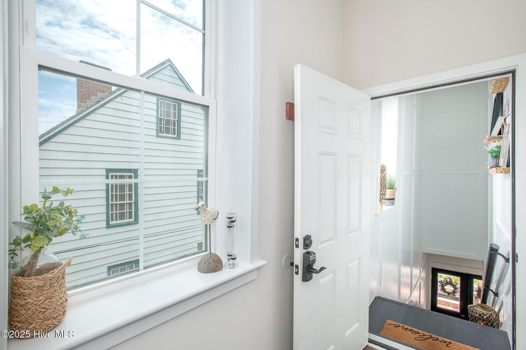 Image 22 of property listing at 121 Turner Street, Beaufort, NC 28516