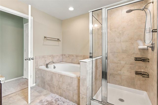 3161 WINGLEWOOD CIRCLE, Lutz, FL 33558