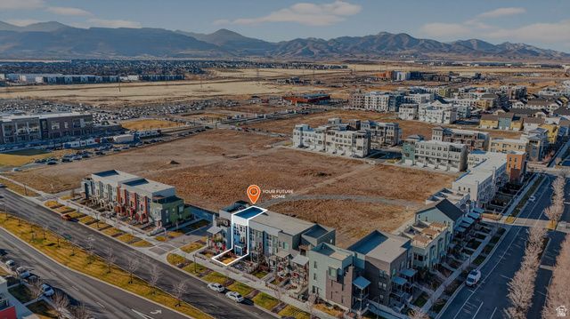 5004 W DAYBREAK PKWY, South Jordan, UT 84009