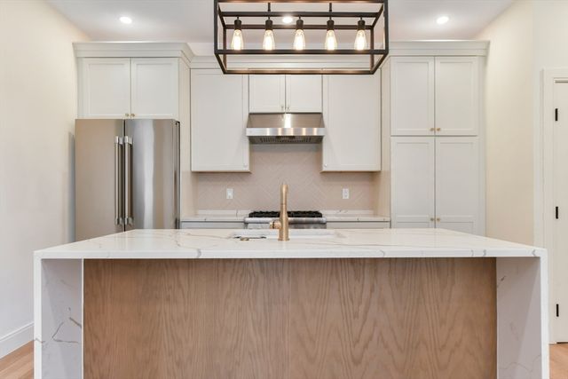 36 Mckone Street, Boston, MA 02122