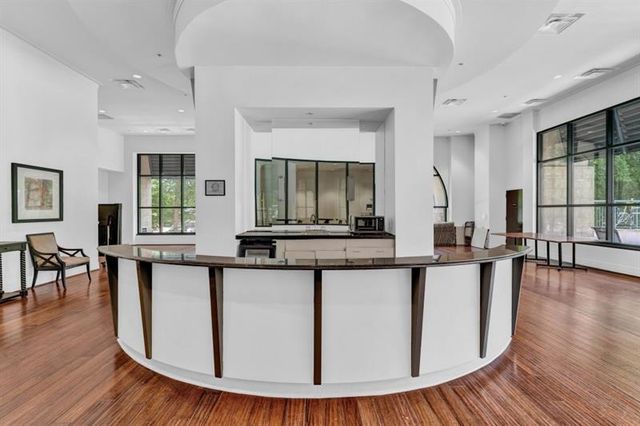 3040 Peachtree Road NW 1605, Atlanta, GA 30305