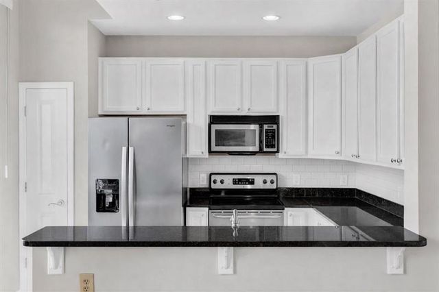 3040 Peachtree Road NW 1605, Atlanta, GA 30305