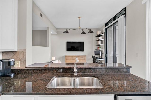 3040 Peachtree Road NW 1605, Atlanta, GA 30305