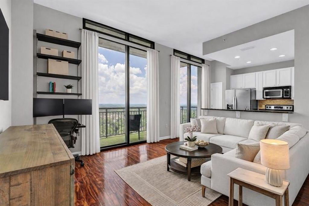 3040 Peachtree Road NW 1605, Atlanta, GA 30305