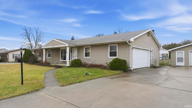 4615 Golfview Drive, Fort Wayne, IN 46818