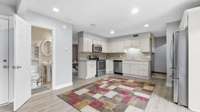 4615 Golfview Drive, Fort Wayne, IN 46818