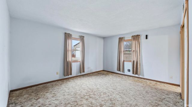 4615 Golfview Drive, Fort Wayne, IN 46818