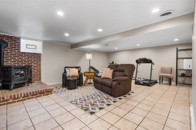 500 Hiland Ave, Coraopolis, PA 15108