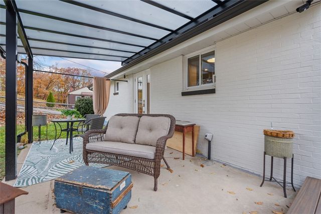 500 Hiland Ave, Coraopolis, PA 15108