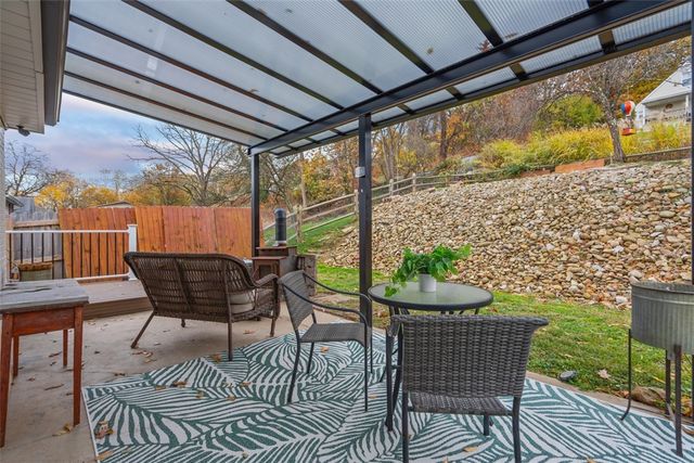 500 Hiland Ave, Coraopolis, PA 15108