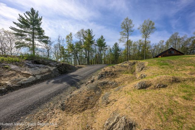 1167 Harlemville Road, Ghent, NY 12075