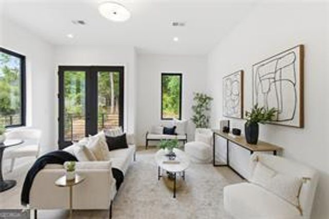 1190 Penny Lane, Atlanta, GA 30324