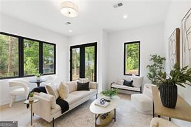 1190 Penny Lane, Atlanta, GA 30324