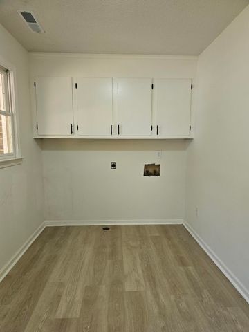 2086 Kingsbury Drive, Sumter, SC 29154