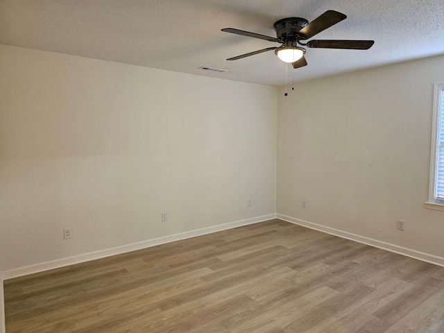 2086 Kingsbury Drive, Sumter, SC 29154