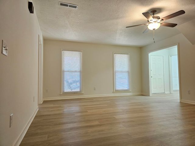 2086 Kingsbury Drive, Sumter, SC 29154