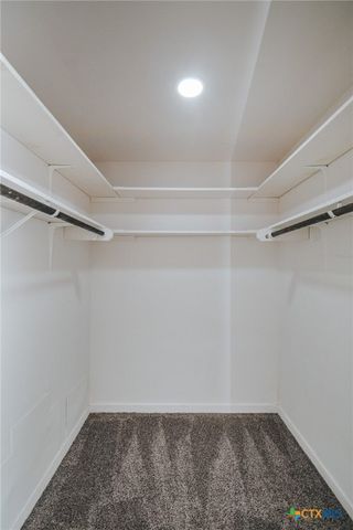 2206 E Stayton Avenue, Victoria, TX 77901