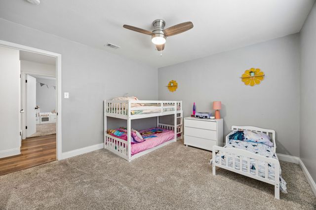 812 Prestwick Street, Bedford, TX 76022