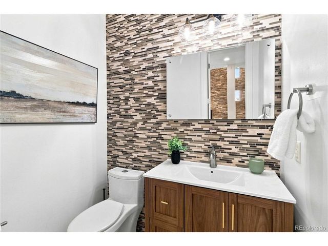 2135 Newton St, Denver, CO 80211