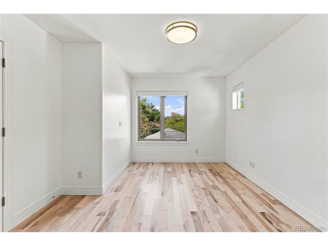 2135 Newton St, Denver, CO 80211