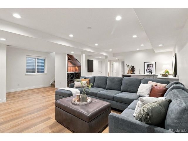 2135 Newton St, Denver, CO 80211