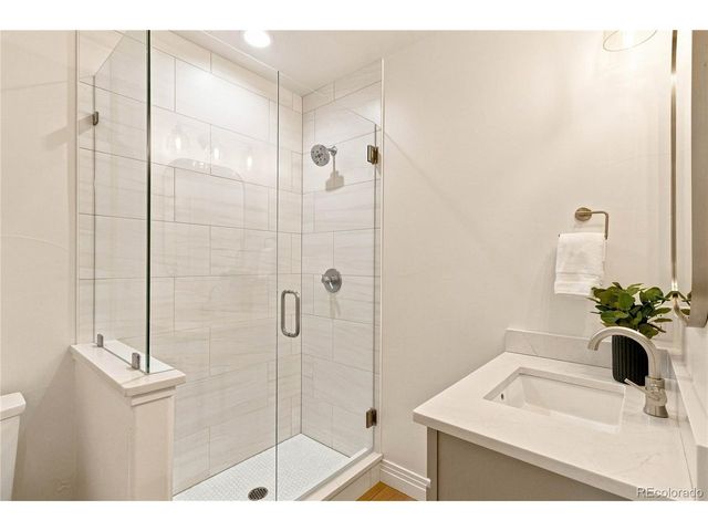 2135 Newton St, Denver, CO 80211
