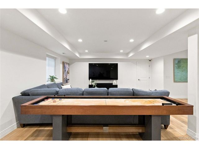 2135 Newton St, Denver, CO 80211
