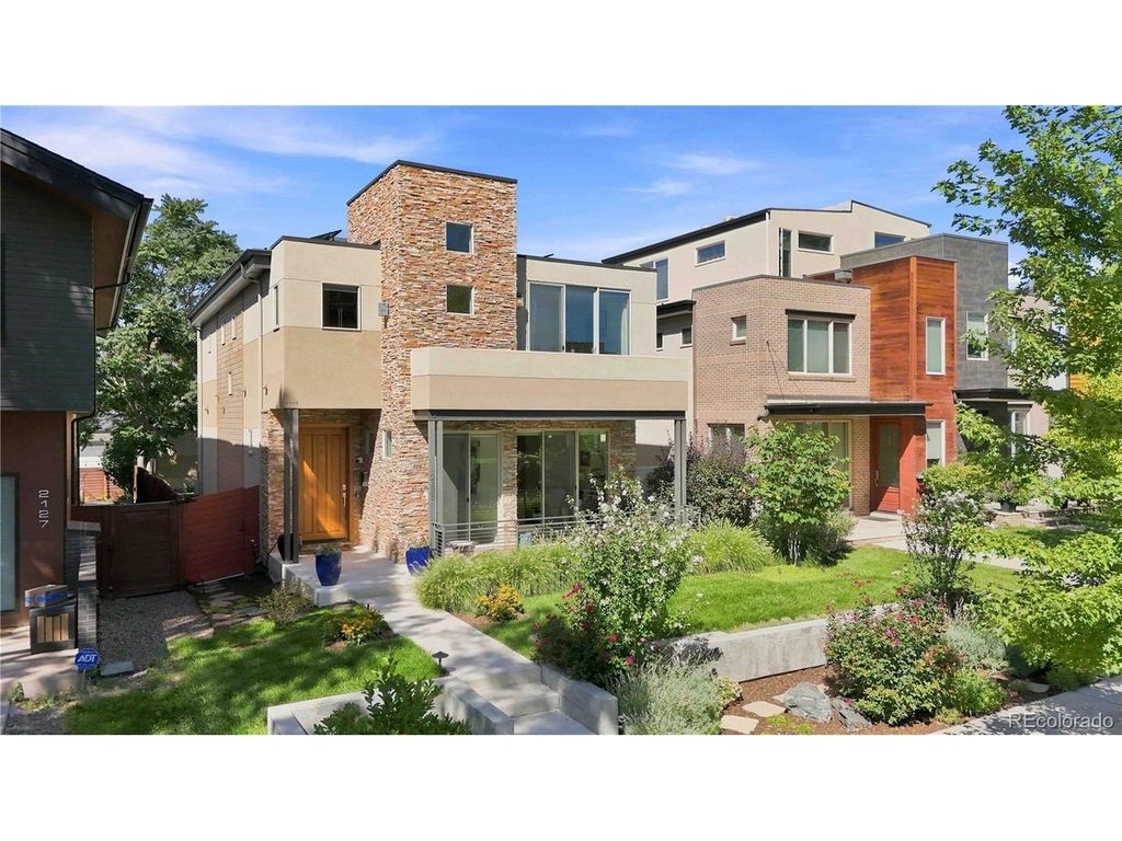 2135 Newton St, Denver, CO 80211