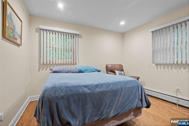 17 Foxhill Lane, Ringwood, NJ 07456