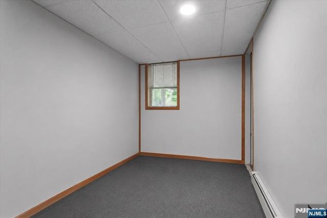 17 Foxhill Lane, Ringwood, NJ 07456