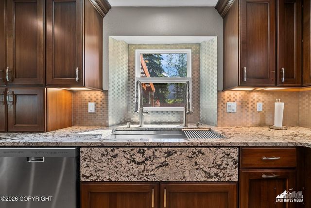 12950 Summer Circle, Anchorage, AK 99516