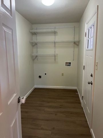 8784 Par Lane, Rogers, AR 72756