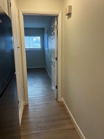 8784 Par Lane, Rogers, AR 72756