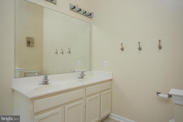 21240 MILLWOOD SQ, Sterling, VA 20165