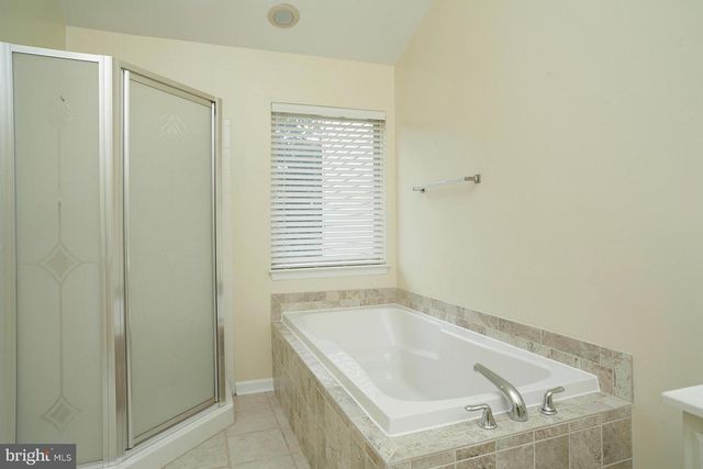 21240 MILLWOOD SQ, Sterling, VA 20165