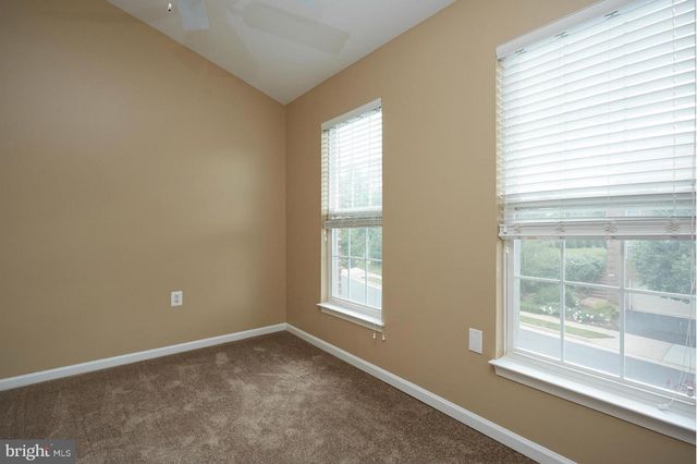 21240 MILLWOOD SQ, Sterling, VA 20165